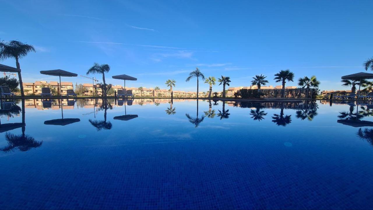 Appartement De Luxe Avec Jardin Vue Sur La Piscine Golf Securise 24H Sur 24 A 5 Minutes De L Aeroport มาร์ราเกช ภายนอก รูปภาพ