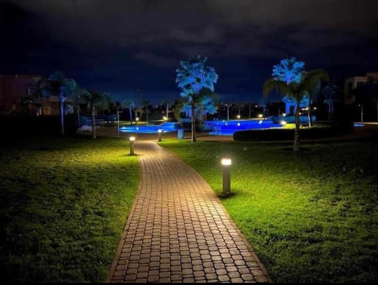 Appartement De Luxe Avec Jardin Vue Sur La Piscine Golf Securise 24H Sur 24 A 5 Minutes De L Aeroport มาร์ราเกช ภายนอก รูปภาพ
