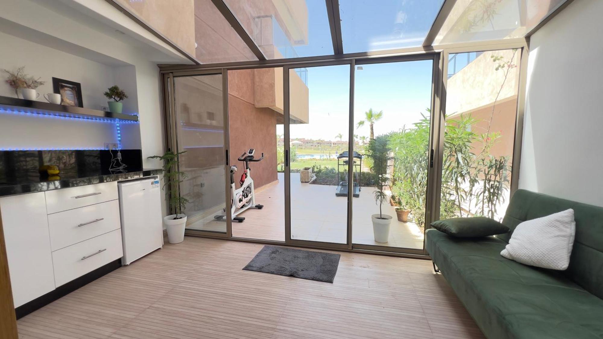 Appartement De Luxe Avec Jardin Vue Sur La Piscine Golf Securise 24H Sur 24 A 5 Minutes De L Aeroport มาร์ราเกช ภายนอก รูปภาพ