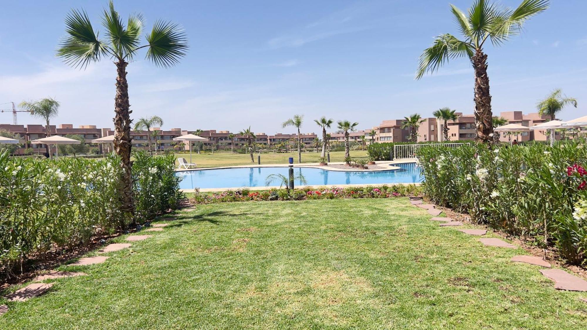 Appartement De Luxe Avec Jardin Vue Sur La Piscine Golf Securise 24H Sur 24 A 5 Minutes De L Aeroport มาร์ราเกช ภายนอก รูปภาพ