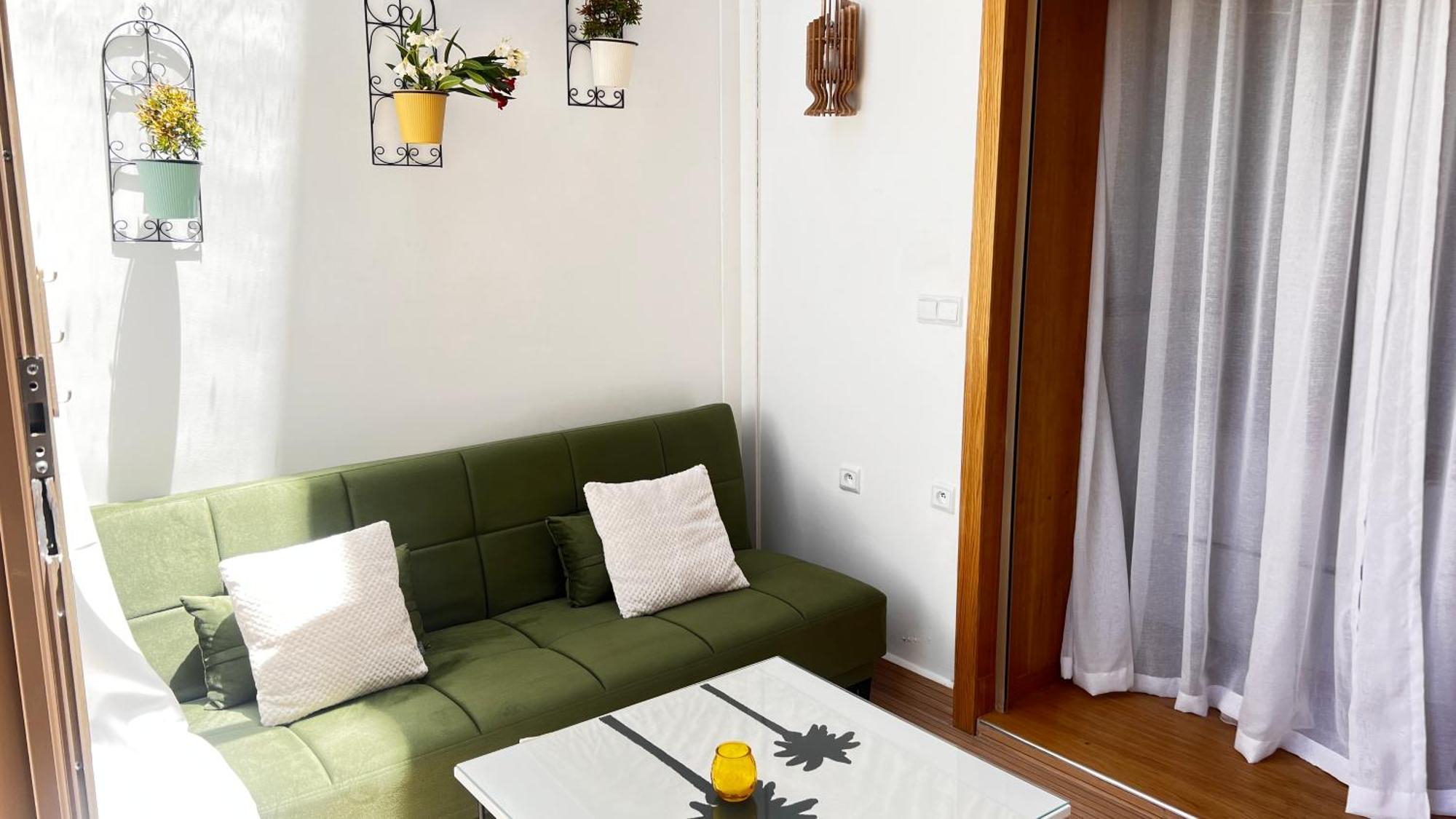 Appartement De Luxe Avec Jardin Vue Sur La Piscine Golf Securise 24H Sur 24 A 5 Minutes De L Aeroport มาร์ราเกช ภายนอก รูปภาพ