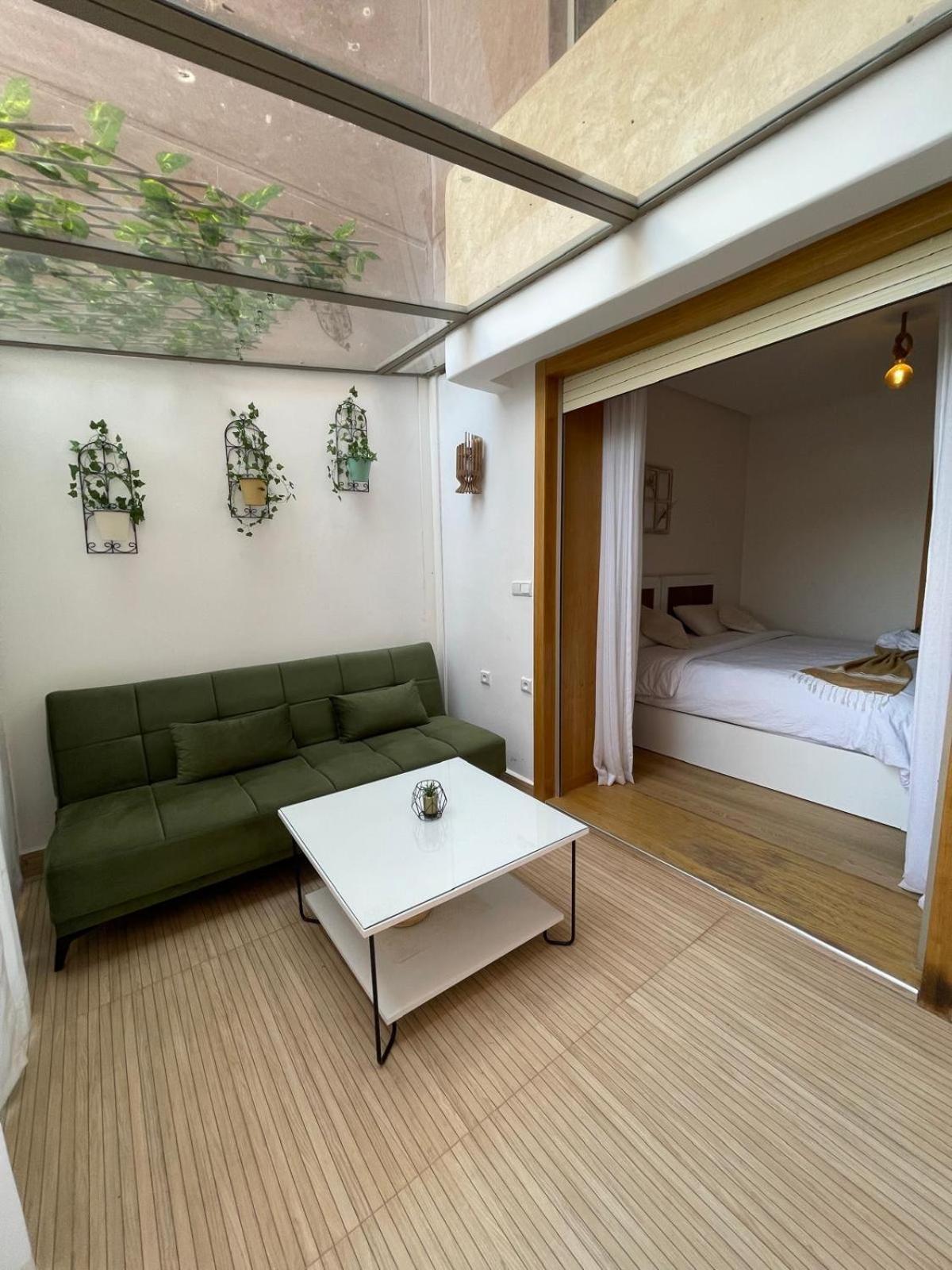 Appartement De Luxe Avec Jardin Vue Sur La Piscine Golf Securise 24H Sur 24 A 5 Minutes De L Aeroport มาร์ราเกช ภายนอก รูปภาพ